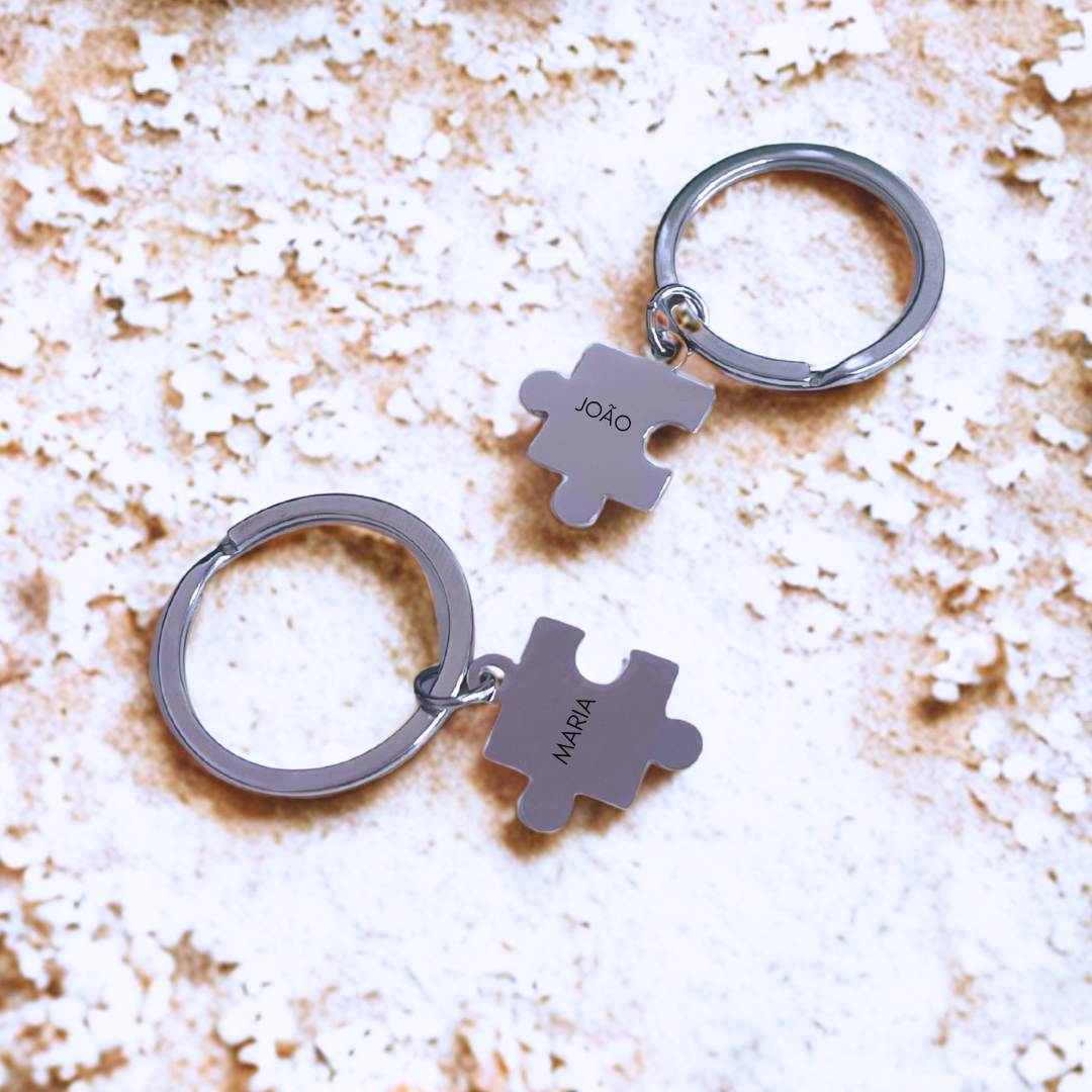 Porta chaves em forma de puzzle, são dois porta chaves para oferecer a quem mais ama